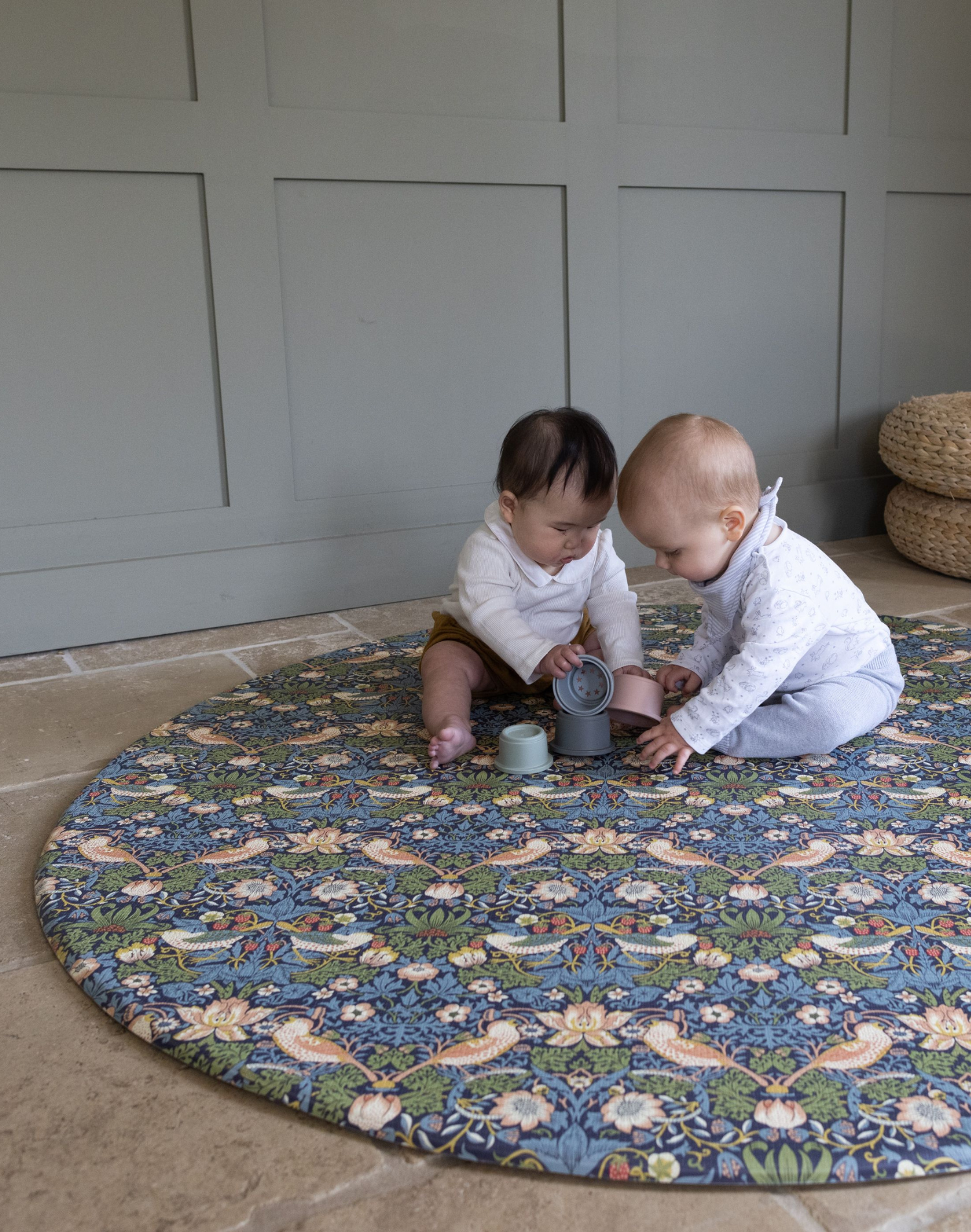 padded memory foam play mat perfect for playing with your baby to suit your interior style! Reversible playmats, one piece and wipedown making them easy to clean padded playmat so you don't feel the floor underneath. Non toxic playmats, safe play mats from newborn+
