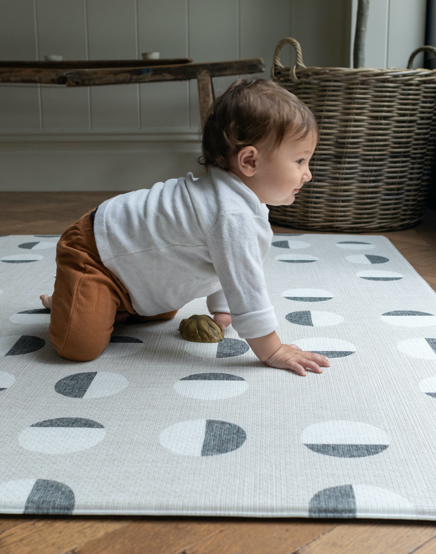 Play mat for crawling baby online